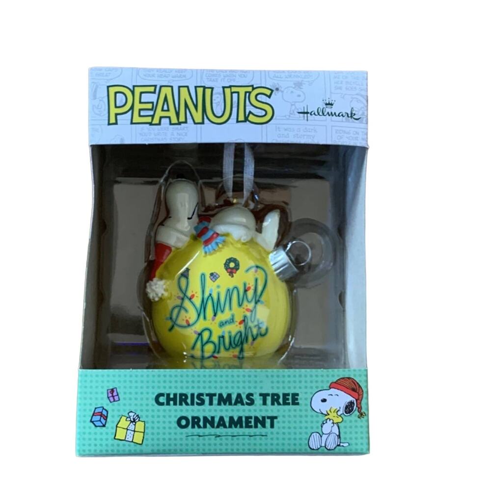 Hallmark Peanuts‎ Snoopy Christmas Tree Ornament
